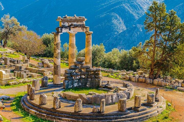 Private Luxury Tour: Delphi – The Navel of the Ancient World