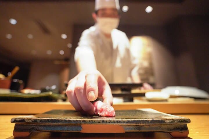 Chef's Choice Sushi and Tempura Luxury Foodie Tour in Ginza