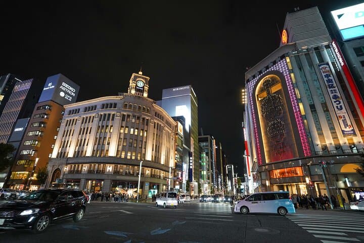 Chef's Choice Sushi and Tempura Luxury Foodie Tour in Ginza