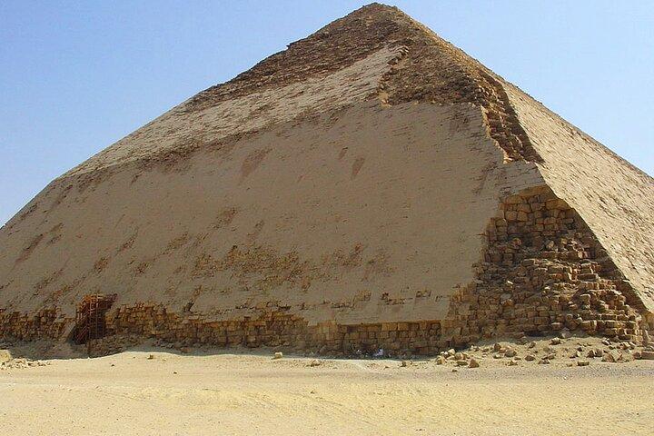 Sakkara, Memphis, Dahshur and Nile Dinner Cruise from Cairo