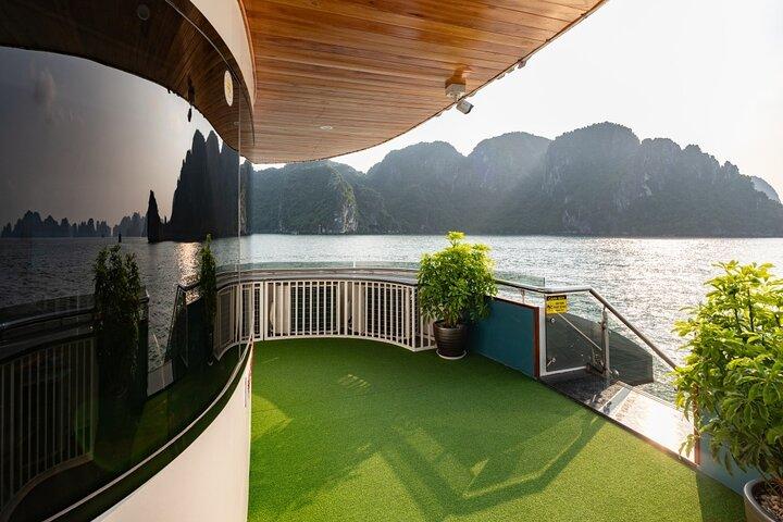 Ha Long Bay Day Tour by 5-Star Sunlight Grand/Crystal Cruise