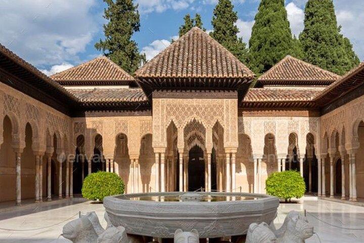 Granada Alhambra Group Tour from Malaga Port