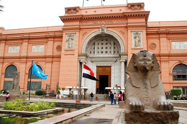 Full Day Cairo Layover Tour at Historical and Cultural Sights