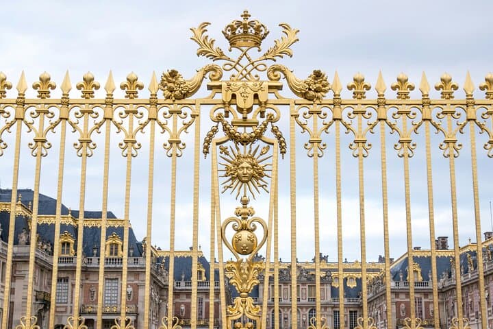 Versailles Palace and Gardens Guided Experience 10-Guests Max
