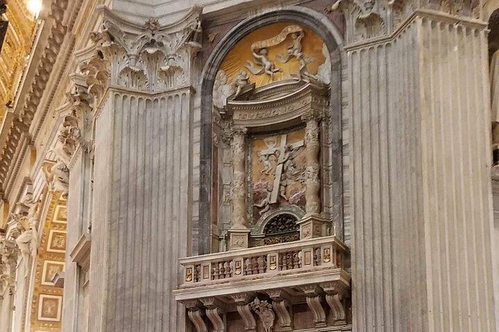 St Peter’s Basilica Tour with Official tour Guides