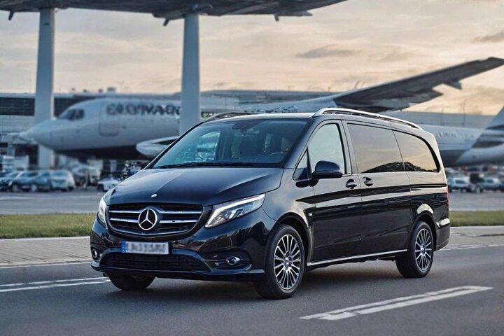 Private Transfer from Athens Airport to Athens, Piraeus & Suburbs