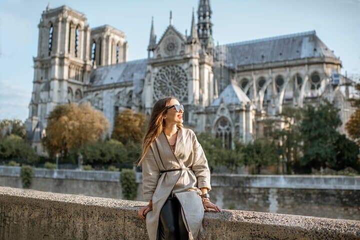 Paris Professional Photoshoot at Notre Dame