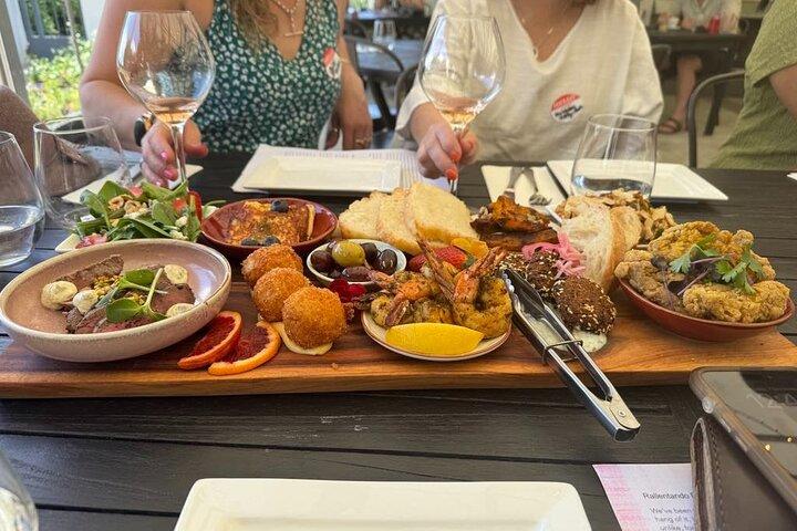 Chefs Private Martinborough Wine Tour with lunch from Wellington