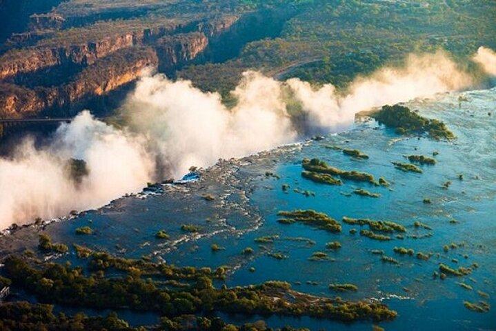 Victoria Falls Guided Walking Tour Zambian and Zimbabwe