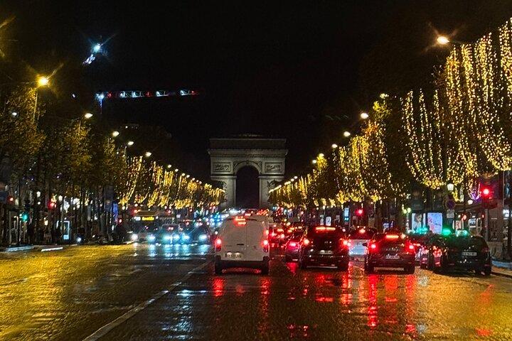 Hop On: Paris City Highlights Tour in a comfortable Minivan