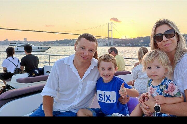 Private 2 Hours Bosphorus Yacht Cruise with Transport