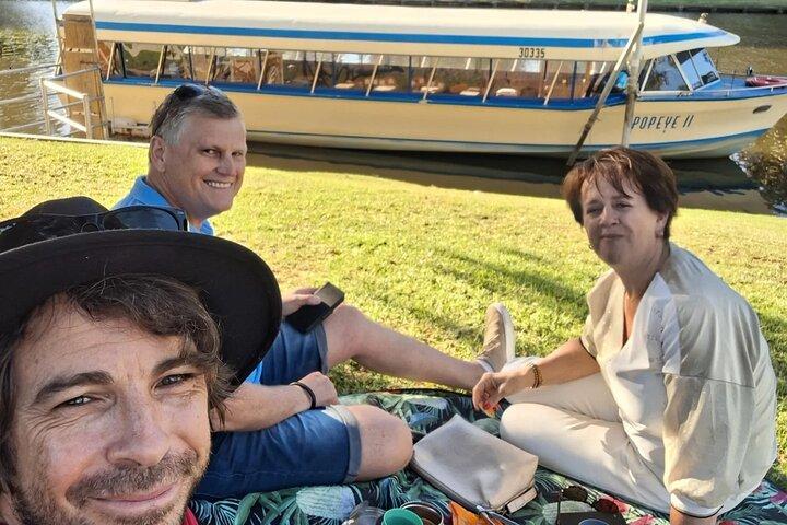 Discover Adelaide City Walk and Popeye River Cruise