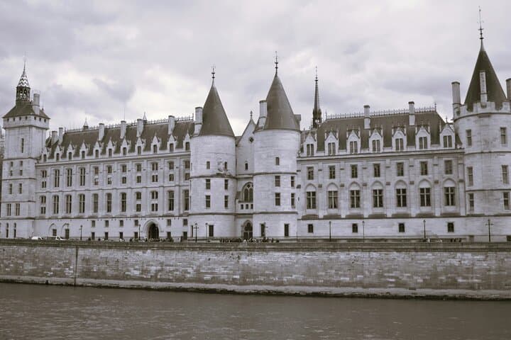 Paris History Walking Tour