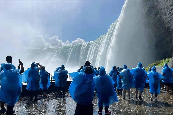 Toronto: Niagara Falls, Boat Cruise and Journey Behind the Falls