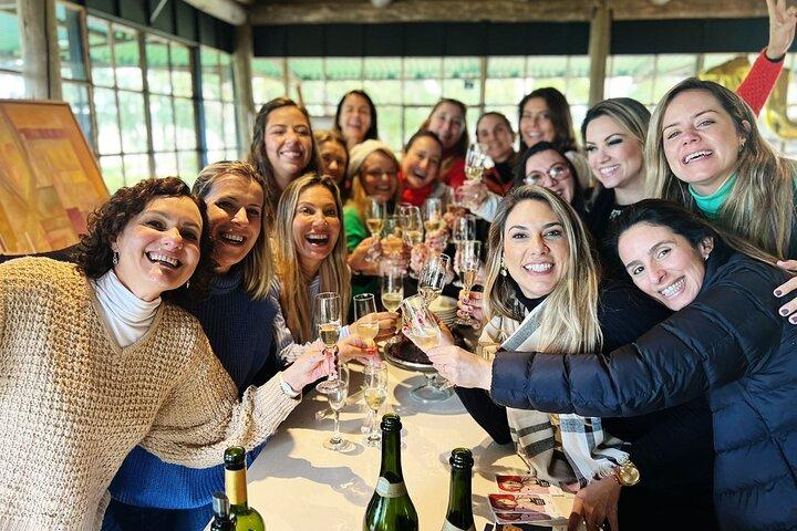Wine Lovers - Bodega Bouza Experience!