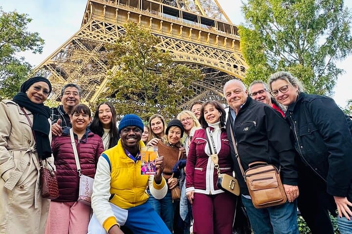 3in1 Notre Dame Tour plus Boat Cruise and Eiffel Tower History