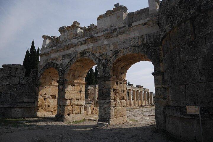 Pamukkale&Hierapolis Private tour (Excludes Lunch-Entrance)