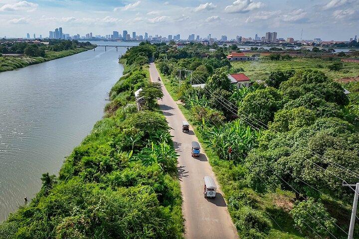 Phnom Penh to Silk Island By Tuk-Tuk with local Expert