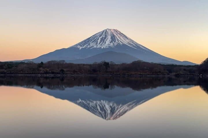 Muslim Friendly Mount Fuji Tour with English Speaking Chauffeur