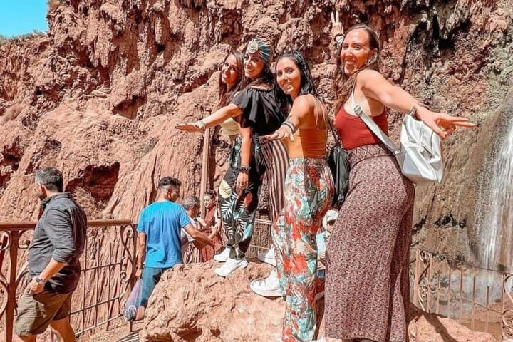 Marrakech : Ouzoud waterfalls, Mountains hike, Boat Ride & Lunch
