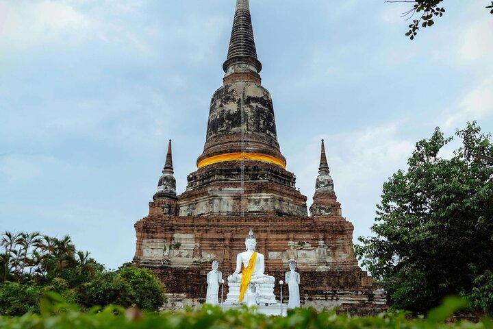 Ayutthaya’s Top Temple & Boat Tour From Bus Station