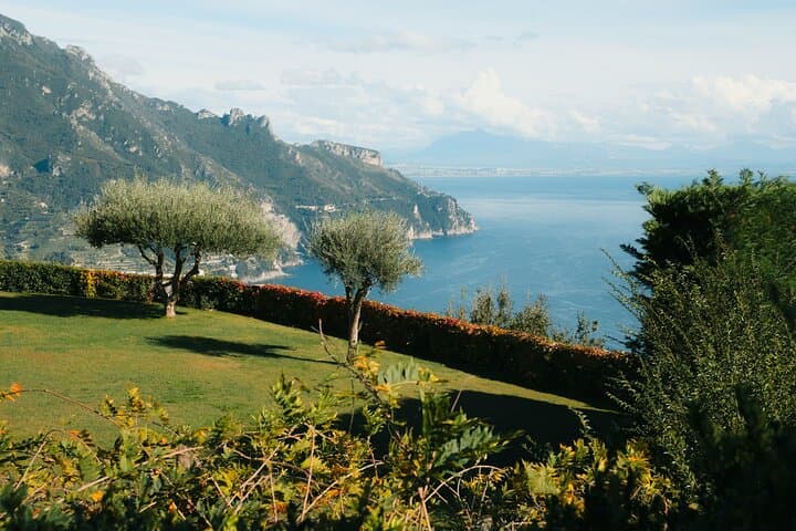 Discover Amalfi Coast & Sorrento - Private english speaking driver