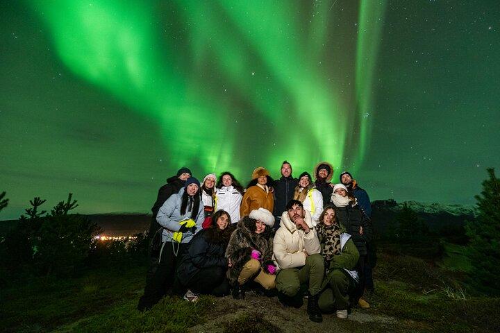 Tromsø: Aurora Magic Northern Lights Tour with Photos
