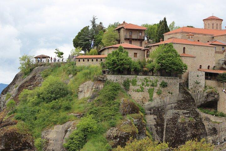 Meteora Full-Day Private Tour of Monasteries Scenic Landscapes