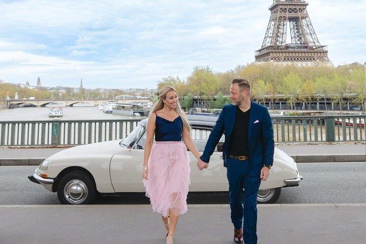 Secrets of Paris Tour in a Vintage Open-Top French Car Citroen DS