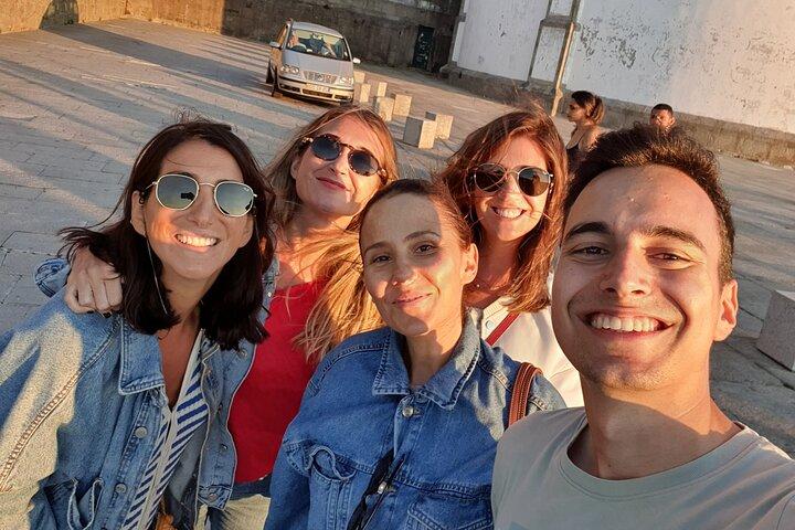 Porto: Fun Private Tuk Tuk Tour