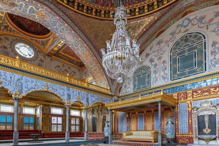 Istanbul Half Day Morning Topkapı Palace and Grand Bazaar Tour