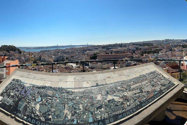 Private Half Day Tour in Lisbon by Tuk Tuk