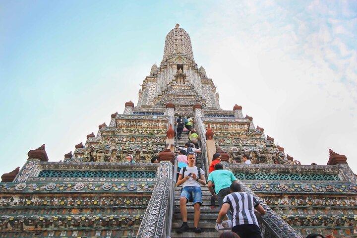 Bangkok’s Iconic Two-Temple Tour: Wat Pho & Wat Arun