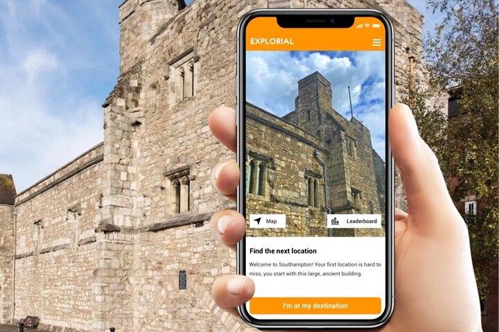 Southampton Self-Guided City Walking Tour & Scavenger Hunt