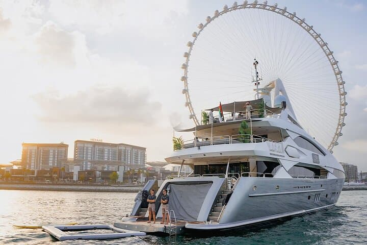 Sunseeker Superyacht: VIP Dining, Premium Drinks & Music