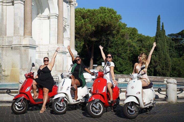 Vespa Tour in Rome with Pick up and Drop off
