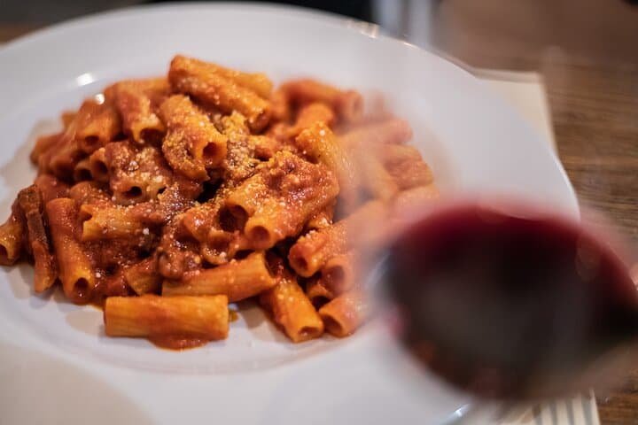 Rome Food Tour & Wine: Trastevere & Campo de' Fiori Like a Local