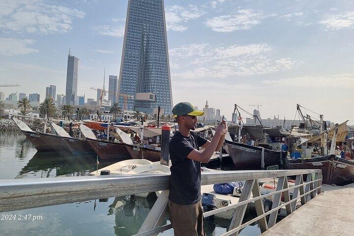 Kuwait: Half-Day City & Desert Tour with Pick-Up & Drop-Off