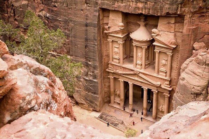 Petra and Dead Sea Day Trip from Amman