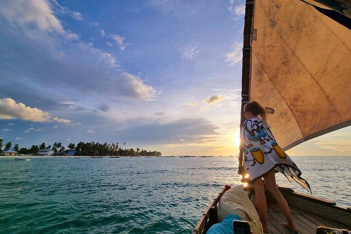 Half-Day Dhow Sailing Tour to Tumbatu Island with snorkeling