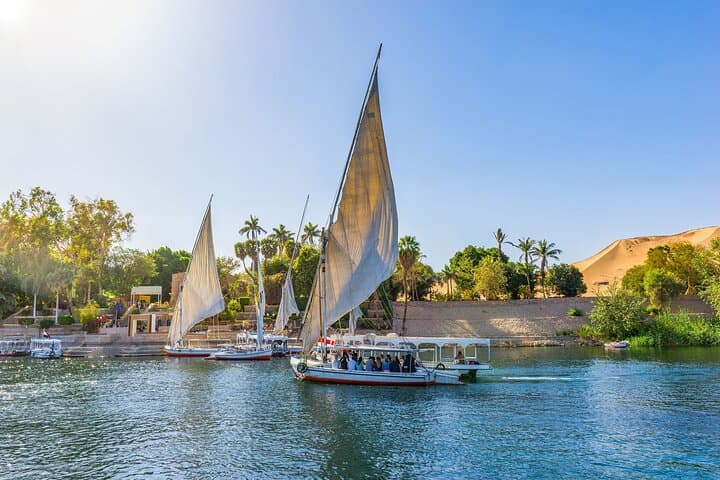 1 hour Private Sunset Nile River Sailboat in Luxor