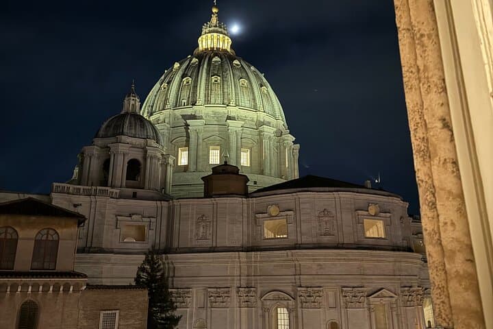 St. Peter’s Basilica Semi-Private Tour + Optional Dome & Tombs