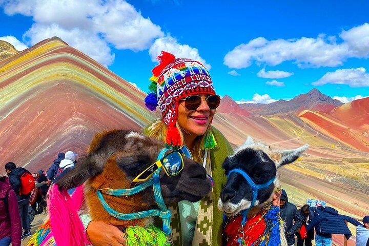 Rainbow Mountain and Red Valley Tour Lunch