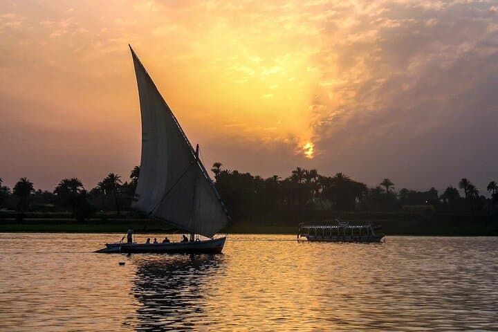 1 hour Private Sunset Nile River Sailboat in Luxor
