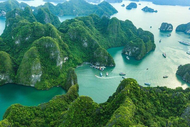 Exploring Halong Bay Full-day on 5-Star Luxury Cruise