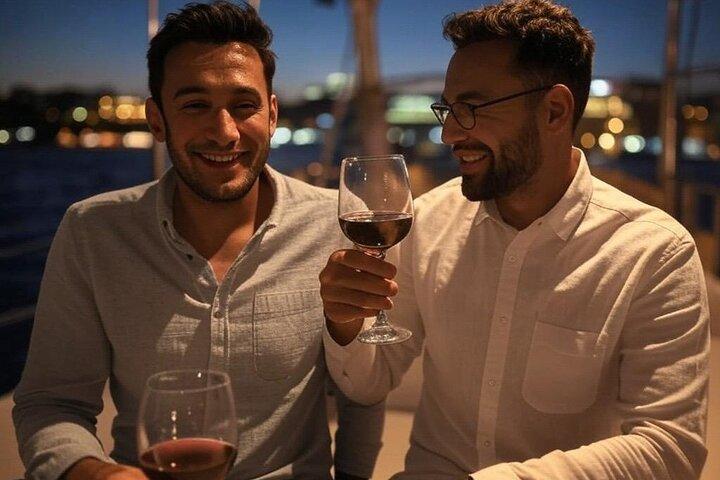 Istanbul Bosphorus Night Cruise Experience with Music & Wine