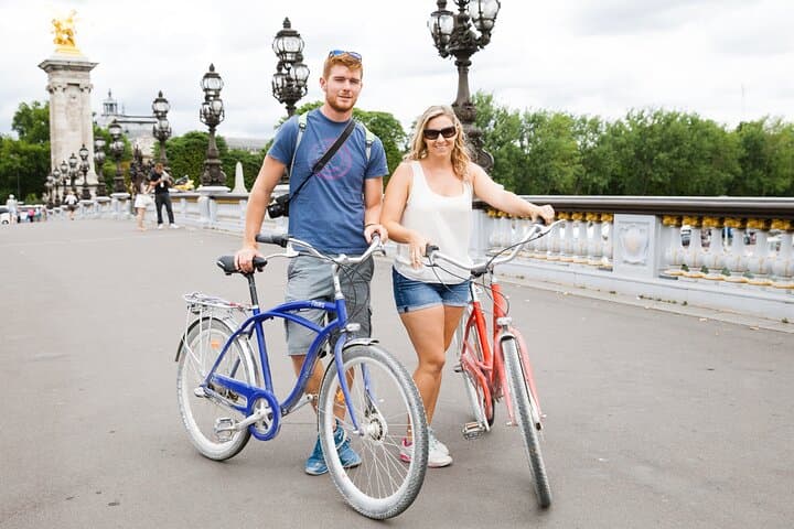 Private Highlights of Paris Bike Tour