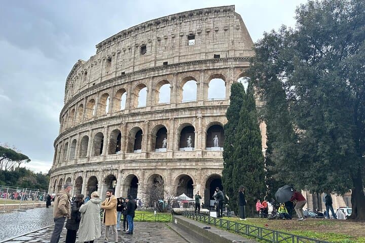Tour of Colosseum, Roman Forum & Palatine Hill Experience