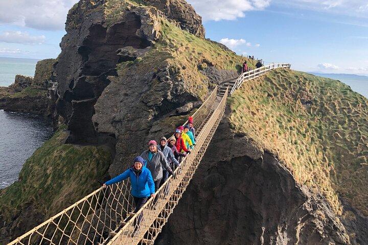 Luxury Tour of Giants Causeway from Belfast