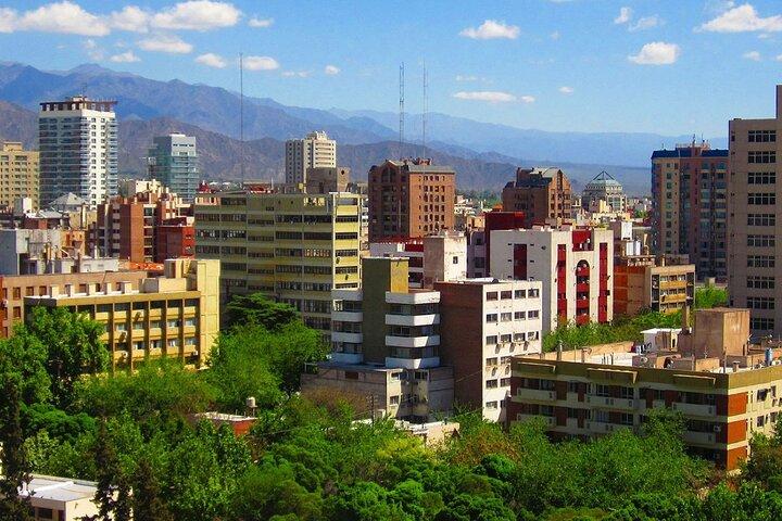 Mendoza City tour with visit to General San Martin Park